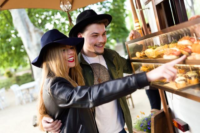 Einmal oder gleich mehrmals zugreifen bitte beim European Street Food Festival, zu erleben am 1. und 2. August am Hauptplatz in Deutschlandsberg.