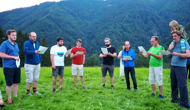 Doppelquartettüberraschung auf der Alm