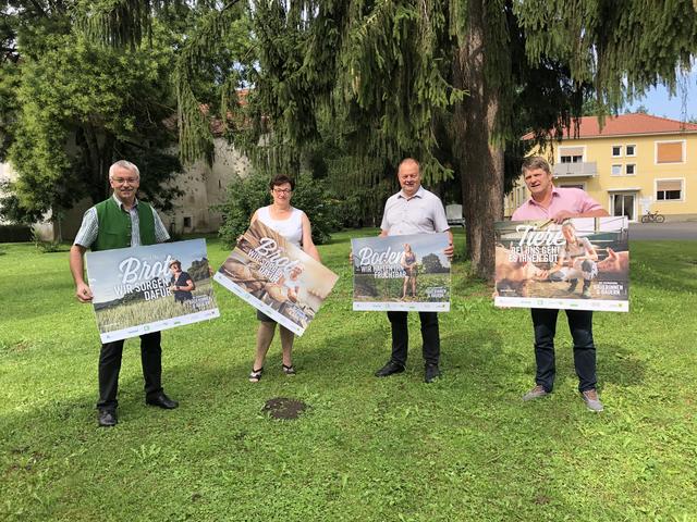 Für ein besseres Image setzen sich Johann Kaufmann, Maria Matzhold, Günther Rauch und Josef Trummer (v.l.)  ein.  | Foto: WOCHE