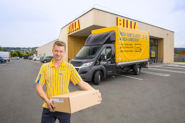 Bequem online shoppen und in der Nähe abholen: Wer bei Ikea einkauft, kann seine Ware bei Billa in Saalfelden abholen. Der neue Service startet vorerst als Test und soll im Herbst österreichweit ausgerollt werden. | Foto: IKEA/Johannes Brunnbauer