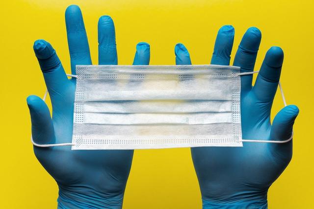 Ab 27. Juli führt die ÖGK die Maskenpflicht auch in den Kundenservicestellen wieder ein, in den Gesundheitseinrichtungen war sie – wie in Arztpraxen – nie abgeschafft.