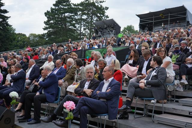 Vor der Premiere "Wiener Blut" im Schloß Kittsee. | Foto: Andrea Glatzer