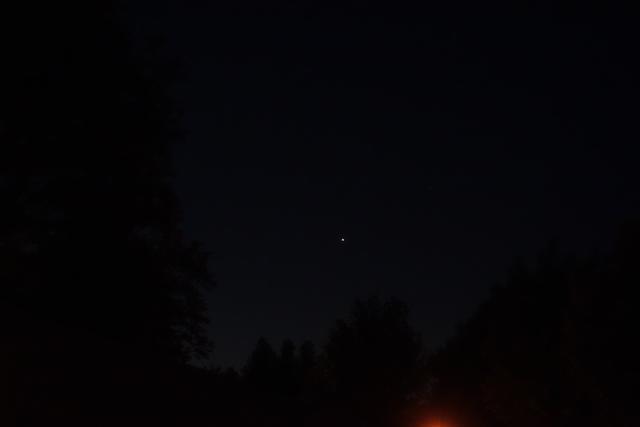 20.07.2020 auch der rötliche Mars ist am Nachthimmel zu sehen