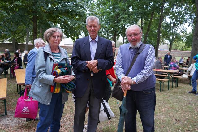 Professor Rudolf Buchmann mit Gästen. | Foto: Andrea Glatzer