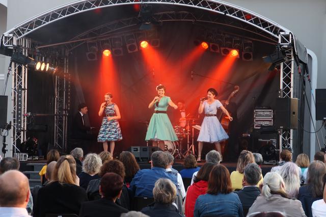 Das Vokaltrio "Bye Maxene" begeisterte mit Songs aus den 40er Jahren und neueren Hits in adaptiertem Swing-Kleid. | Foto: Vanessa Koller