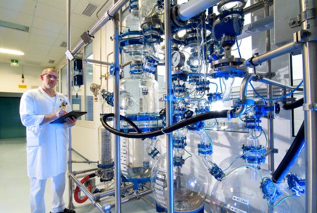 Novartis und Sandoz kündigten an, gemeinsam mit der österreichischen Bundesregierung in die Penicillin-Produktion in Kundl zu investieren. | Foto: Novartis