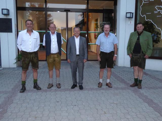 Vorstandsmitglieder von links nach rechts: GV Gerald Haidenbauer, GK Arno Dornhofer, BGM Hubert Höfler, 2. Vize-Bgm. Franz Grabner und 1. Vize-Bgm Hannes Grabner