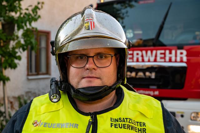 Einsatzleiter Manfred Kronlachner, Kommandant der Feuerwehr Ottnang. | Foto: fotokerschi.at/Kerschbaummayr
