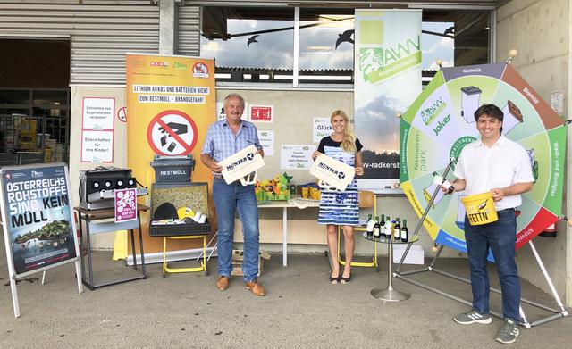 Einen erfolgreichen Aktionstag feierten AWV-Obmann Josef Doupona, Sarah Nell und Wolfgang Haiden (v.l.).