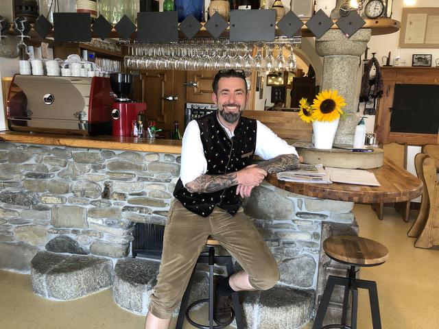Reinhard Cvach, Inhaber der Restaurants "Schwarzer Bär" und "Nussgart'l" in Wilhelmsburg.