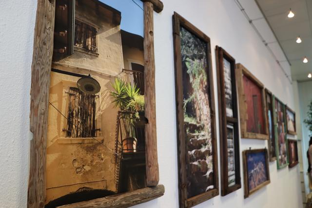 ...links aus der Ferne.