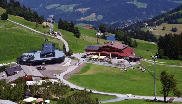Neue Zehner-Gondelbahn-Söll "Skiwelt Wilder Kaiser". Luftaufnahme der neuen Anlage. | Foto: Schwaighofer