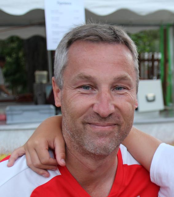Gerald Pühringer (Thunau): "Ja, ich kaufe Sportartikel und Freizeitkleidung!"
