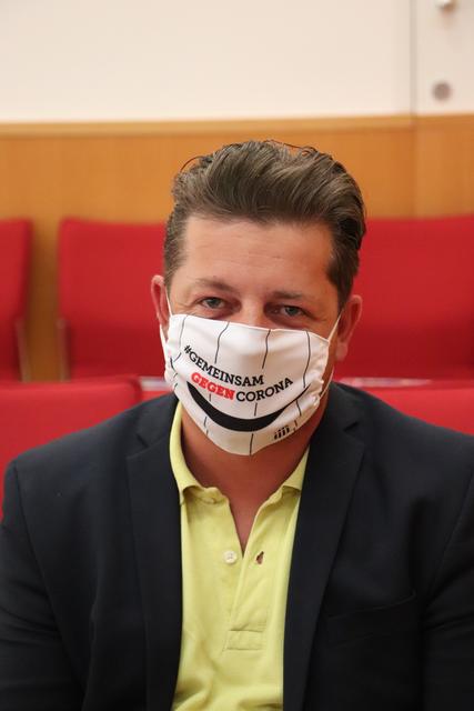 Mit Corona-Maske: LAbg. Udo Hebesberger | Foto: Edith Ertl