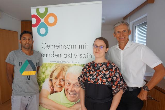 Am Bild vlnr:
Vereinsobmann und Kursleiter Sudhir Batra, Seniorenbund Kursplanerin Rosemarie Demelmaier und Seniorenbund Obmann Dr. Markus Prucher