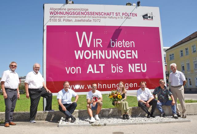 Aufsichtsrats-Vorsitzender Walter Koller, Obmann Dir. Wilhelm Gelb, Abgeordneter zum NÖ Landtag Martin Michaelitsch, Raphael Kellner, Sabrina Prokop, Bürgermeister Mag. Matthias Stadler, STR Peter F. Krammer und Obmann-Stv. Anton Damböck.