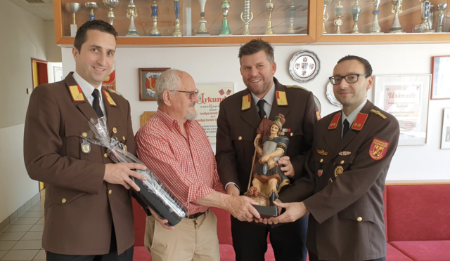 Gratulation zum 80er des Feuerwehr-Urgesteins aus Eisenstadt