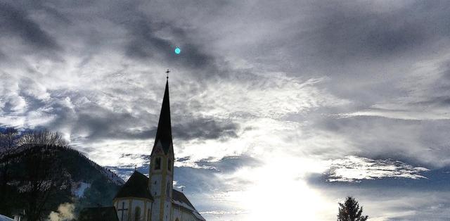 Licht und Schatten. In Kirchberg deutet sich bereits ein Wahlkampf der Touristiker an. | Foto: Archiv