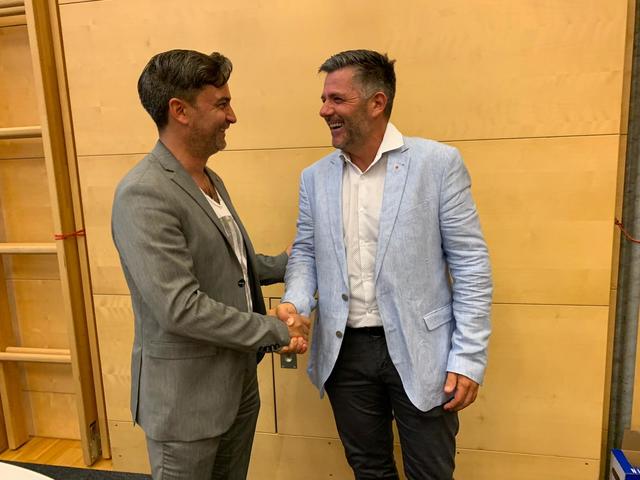 Bürgermeister Markus Lakounigg gratulierte Wolfgang Tischler.