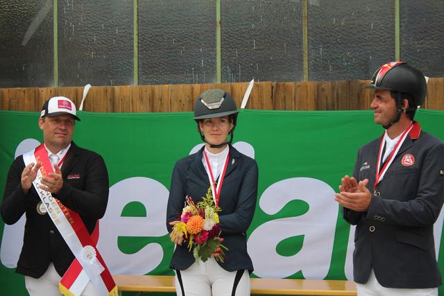 Siegerehrung OÖ LM Springreiten 2020 | Foto: Verena Riedler