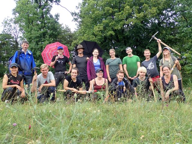 Eine kleine Pause wird fürs Gruppenfoto genutzt
