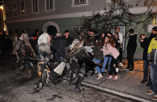 Der Perchtenlauf am Hauptplatz in Bleiburg wird heuer nicht stattfinden. | Foto: Anja Prikrznik