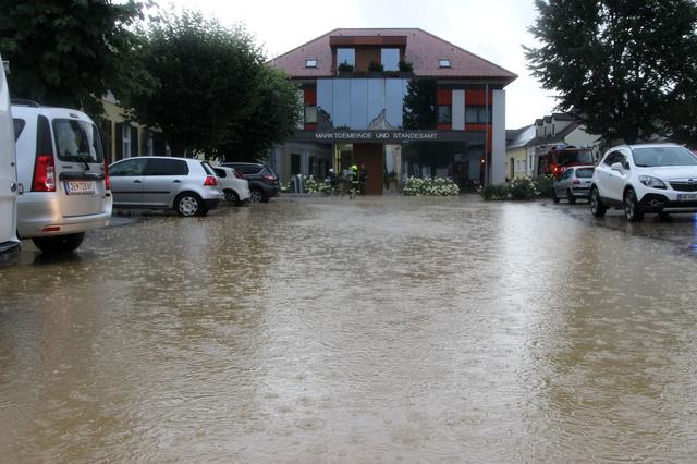 Der Ortskern von Rudersdorf war nicht der einzige, der unter Wasser stand.