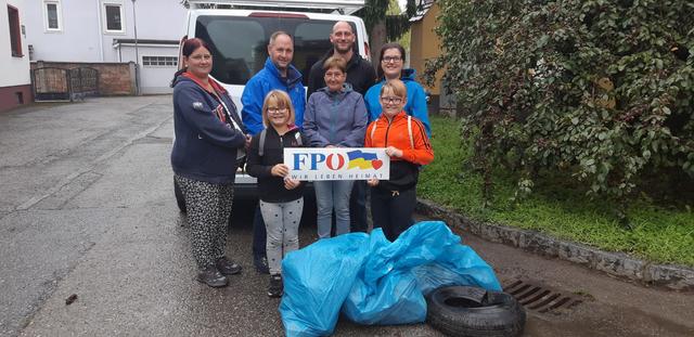 Trotz des schlechten Wetters machte sich die FPÖ zur Müllsammlung auf den Weg.