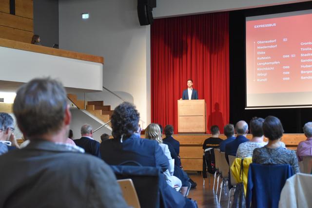 Der Mobilitätsbeauftragte der Leader Region, Manuel Tschenet, präsentierte in Kufstein ein neues Konzept für den Öffentlichen Verkehr in der KUUSK-Region.