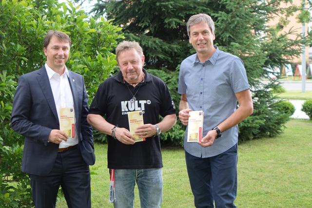 Präsentation des Herbstprogrammes im Juni 2020. Kulturreferent Vizebgm. Andreas Themel, Kulturguru Rudi Weißenbacher und Bgm. Manfred Lenger (von links).