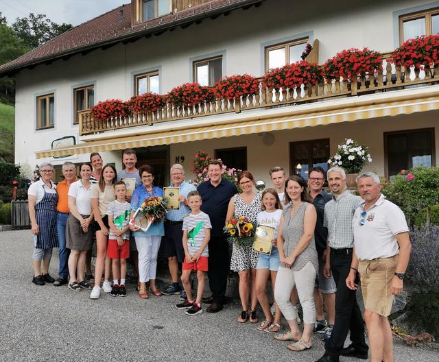 Familie Hunold aus Deutschland verbringt seit 50 Jahren ihren Urlaub in der Künstlerstadt Gmünd.  
  | Foto: Faller Claus