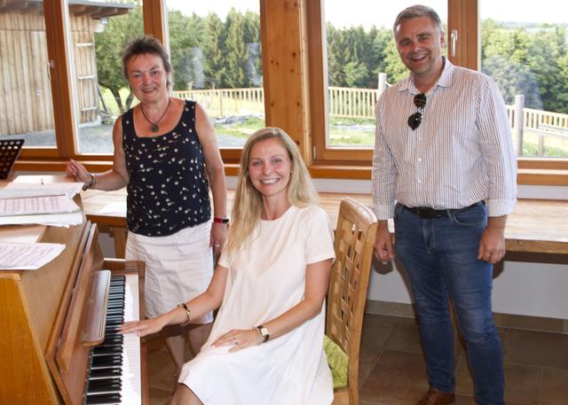 Bgm. Renate Habetler, Elisabeth Pratscher-Musil und Bgm. Christian Pinzker