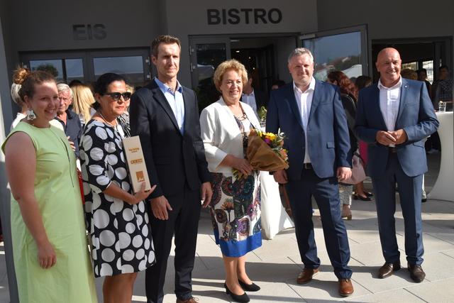 Eröffnungsfeier mit zahlreichen Gästen aus Politik und Wirtschaft: Bea Ulreich, Andrea Gottweis, Patrick Glavanics, LT-Präs. Verena Dunst, Klaus Glavanics, Bgm. 2.LT-Präs. Georg Rosner