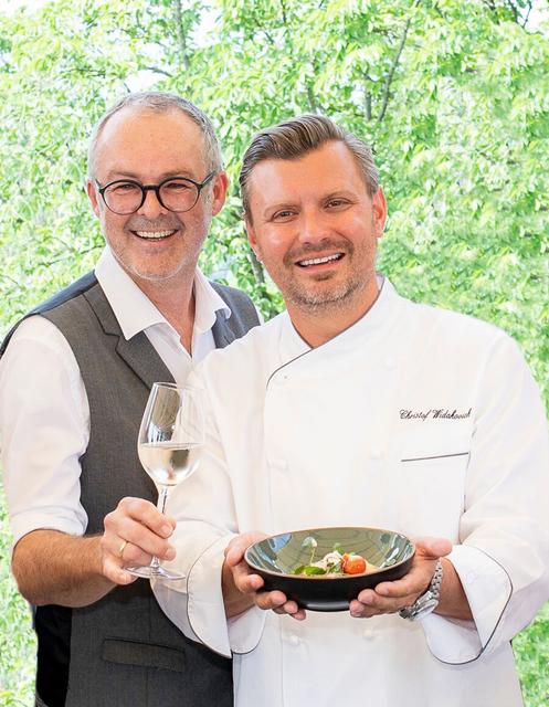 Auf gute Zusammenarbeit: Albert Kriwetz (l.) und Christof Widakovich