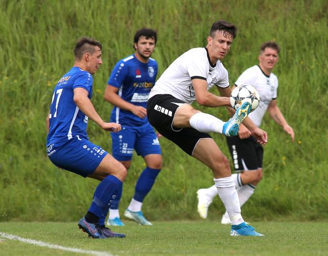 Union Regau musst sich dem SV Bad Ischl mit 1:3 geschlagen geben.