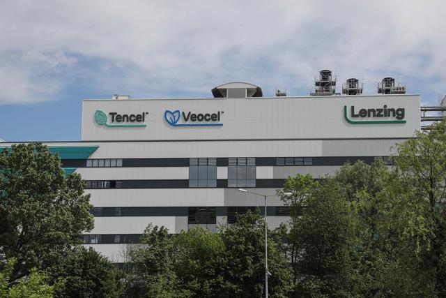 Die Covid-19-Krise setzt auch dem Faserhersteller Lenzing zu. | Foto: Lenzing AG