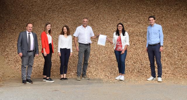 Zu Besuch bei REG-Bioenergie: Bürgermeister Siegfried Ronacher, Patricia Wiedenig, Waltraud Wiedenig, Franz Wiedenig, Landesrätin Sara Schaar und Landtagsabgeordneter Luca Burgstaller (von links)
