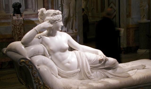 Die Statue von Antonio Canova ist im Museum in Possagno (Italien) ausgestellt – hier noch mit intakten Zehen. | Foto: Richard Cieslar