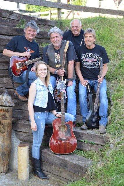 Beim Café Börserl spielt am Freitag ab 19 Uhr die Countryband „The Farfields“. | Foto: Stadt St. Veit