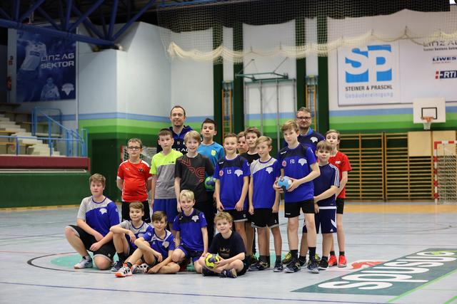 Ein Foto aus besseren Zeiten: wenige Tage vor dem Lockdown im März in der Halle des HC Linz AG.