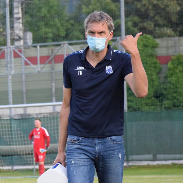 SC Pfeifer Kundl vs. SK Blitzschutz Pfister Ebbs - verletzungsbedingter zweiter Wechsel bei Kundl in der ersten Spielhälfte.  | Foto: Schwaighofer