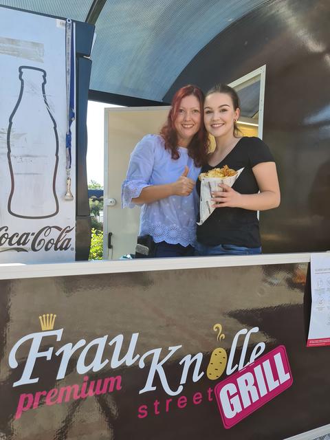 Carina und Chiara (Foodtruck Frau Knolle)