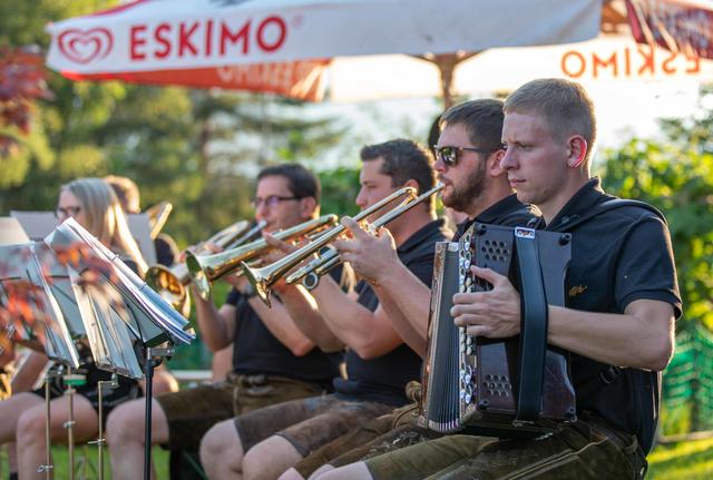 "Die Böhmbastischen" garantierten Stimmung. | Foto: Andreas Lutche