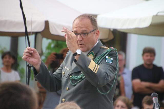 Militärmusikapellmeister Adi Obendrauf.