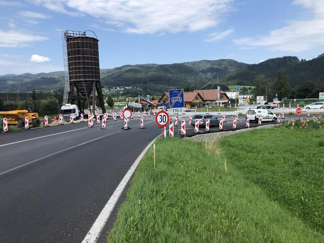 Nach den Sanierungsmaßnahmen kehrt für die Autofahrer wieder Normalität ein.  | Foto: Hofbauer