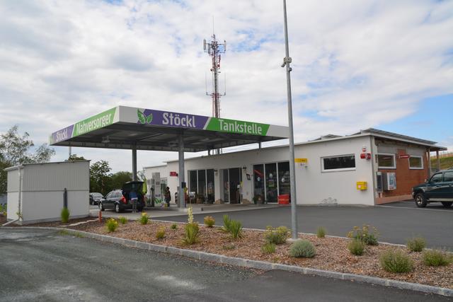 Tankstellen sind oftmals auch wichtige Nahversorger im ländlichen Raum. | Foto: Michael Strini