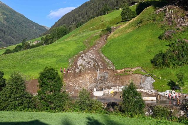 An mehreren Stellen kam es zu Murenabgängen – die Aufräumarbeiten sind im Gange!