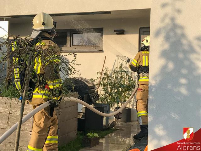Im Ortsteil Wiesenhöfe fing eine Gasflasche beim Grillen Feuer. | Foto: FF-Aldrans