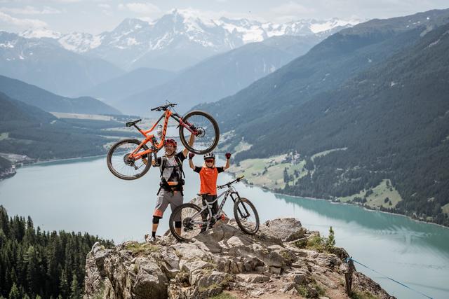 Die Father &amp; SonDays ermöglichen Kindern den Einstieg in das Trailfahren. | Foto:  Nauders Tourismus / Clemens Bartl 