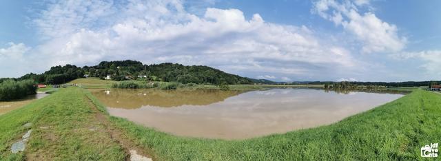 Das neue Hochwasserrückhaltebecken am Grieselbach bei Jennersdorf war fast randvoll. | Foto: jdf-events.at